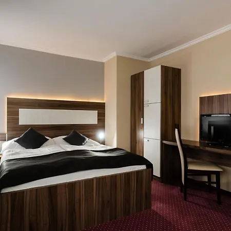 Hotel Menhard Vrbov
