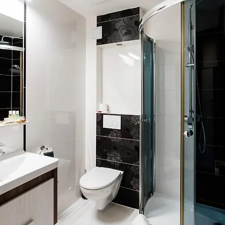 Hotel & Restauracia Menhard