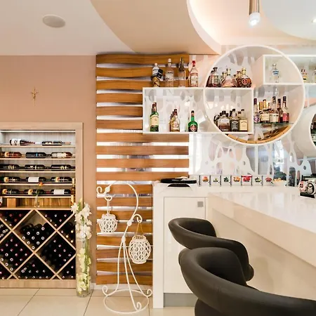 Hotel Hotel Menhard 3*
