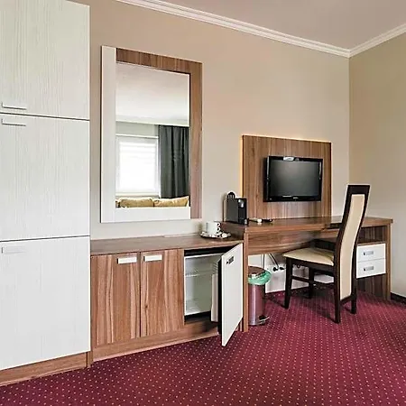 Hotel Menhard Wierzbów