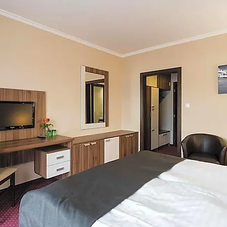 Hotel Menhard 3*